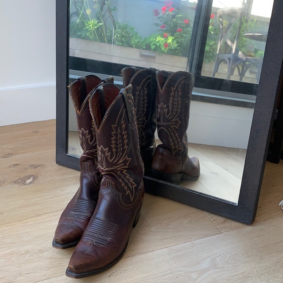 🦄 **SOLD** Lucchese men’s cowboy boots 🤠 - Picture 3 of 12